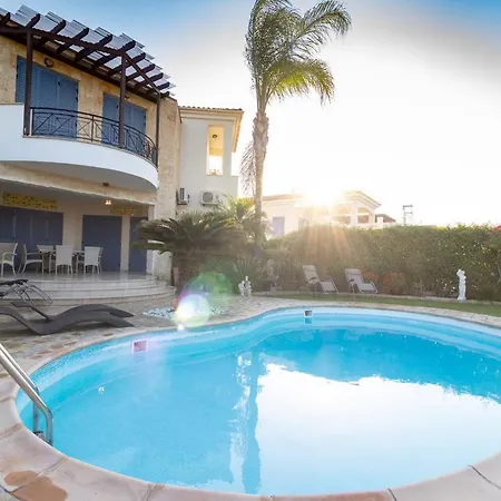 Villa Rafaella In Latchi With Private Garden Polis