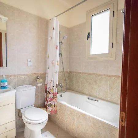 Rafaella In Latchi With Private Garden וילה