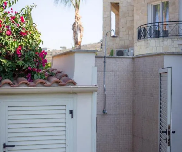 Villa Rafaella In Latchi With Private Garden Polis