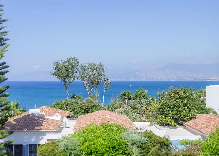 Villa Rafaella In Latchi With Private Garden *