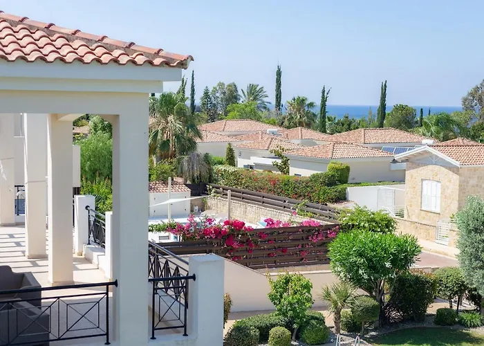 Rafaella In Latchi With Private Garden *